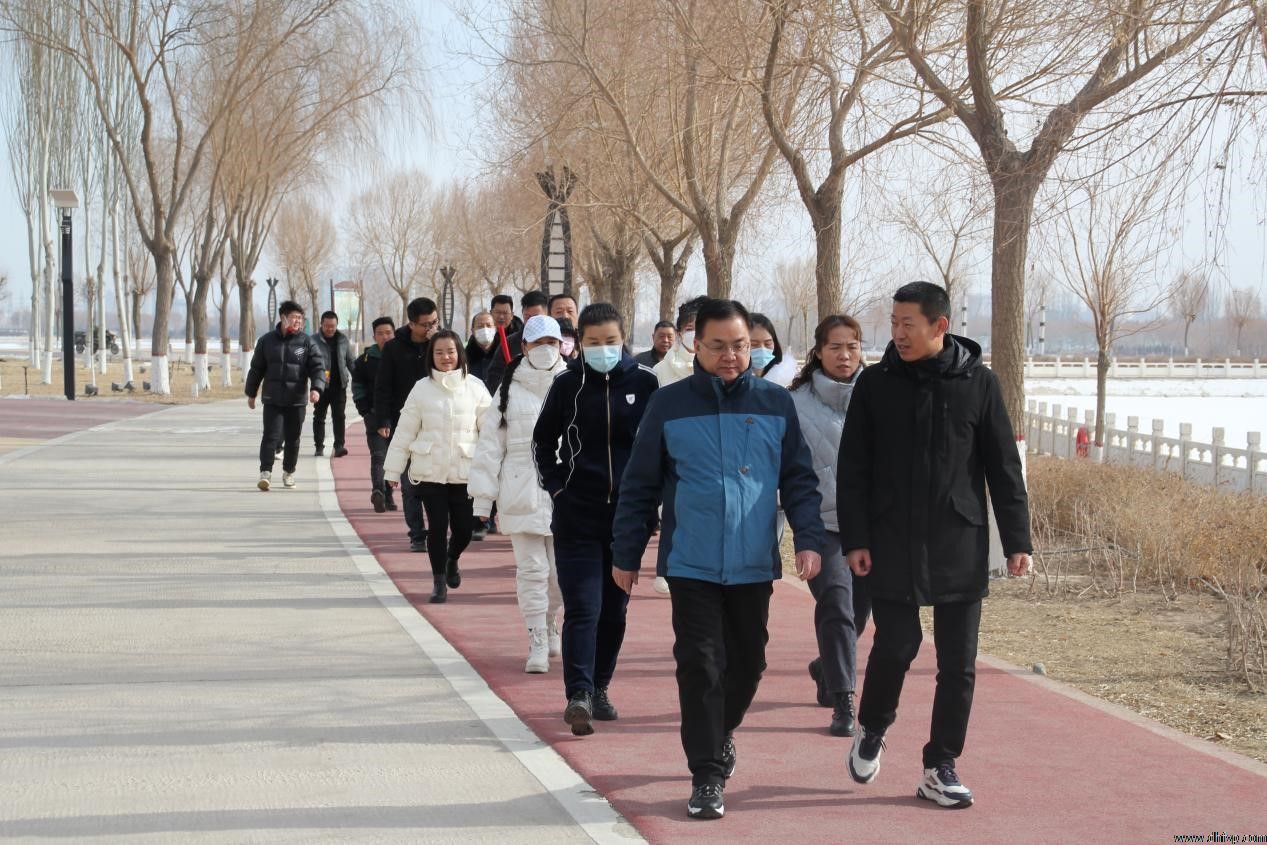 果蔬公司2022年2月3日开展以“同心同行徒步走，踔厉奋发向未来”为主题的徒步活动